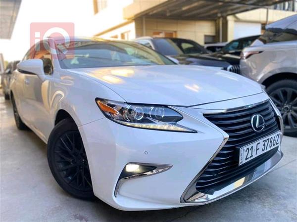 Lexus for sale in Iraq